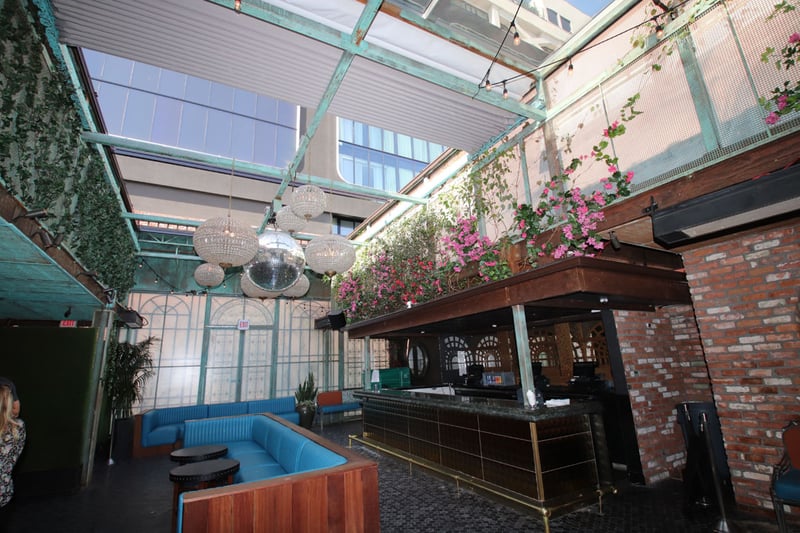 The Avenue Courtyard preview 2
